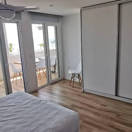 Lujoso En Primera Linea De Playa Apartment *